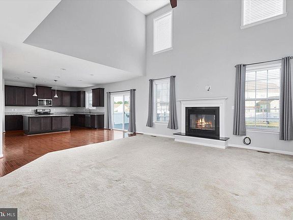 2nd image of 181 Fitzgerald St