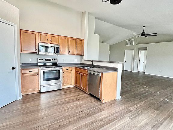2nd image of 4022 E MEADOW LARK Way