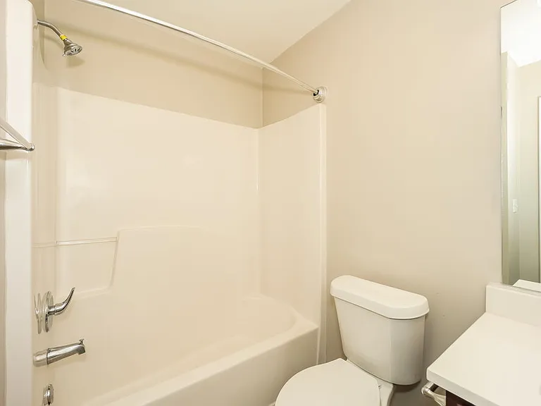 5584 Bluegrass Dr — Photo 15