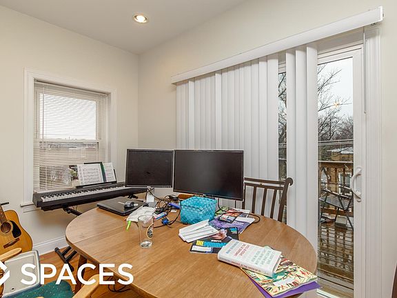 2nd image of 2242 W Grace St #Three_a