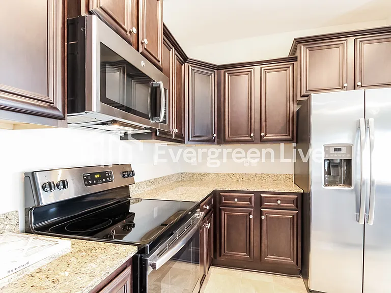 138 Manzanita Ln — Photo 4
