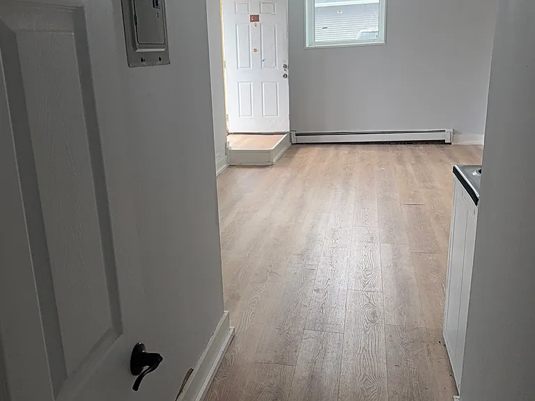 Hallway to the bedroom