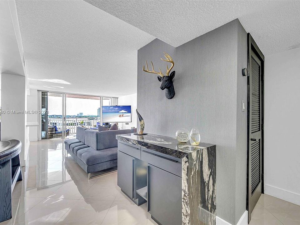 1st image of 18021 Biscayne Blvd APT 1001