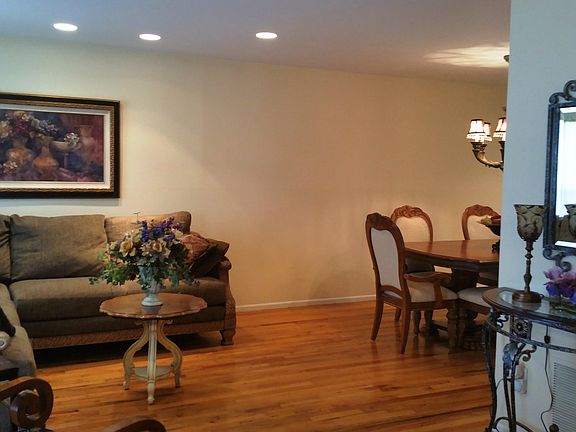 Hardwood floors throughout 