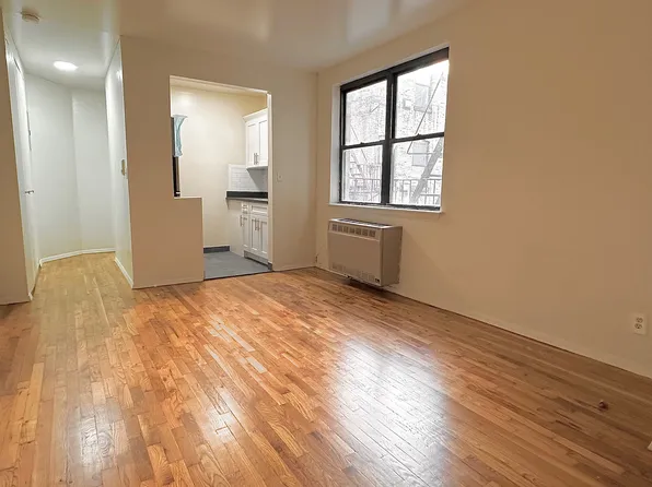 67 West 109th Street image 1 of 7