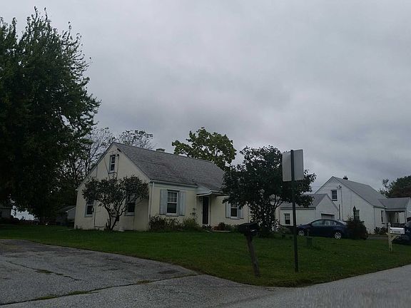 2nd image of 67 Washington Ln