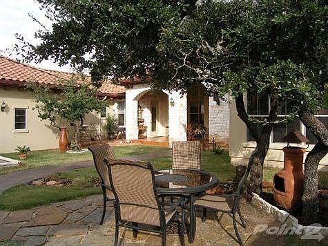 18210 West Cave Cove courtyard front entryway