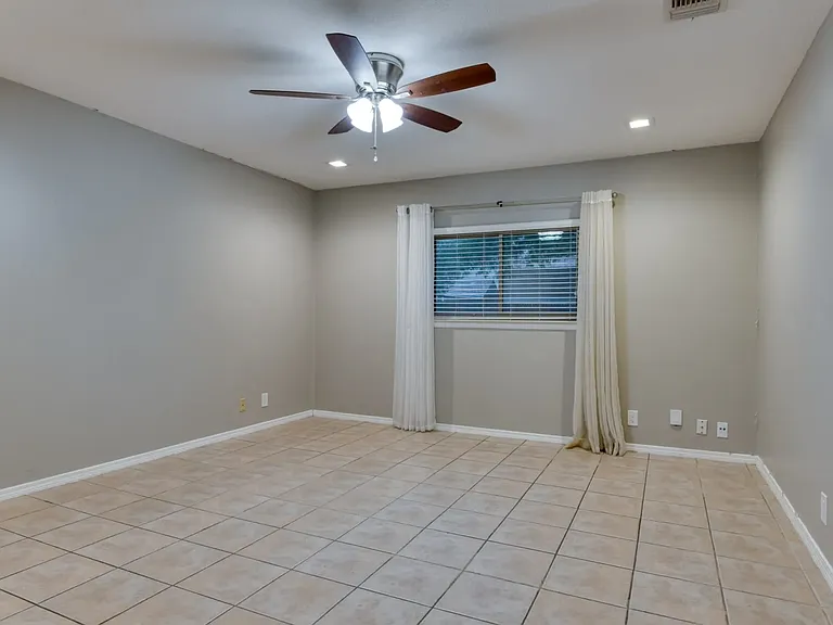 8335 Bent Meadow Dr #BENTMEADOW8335 — Photo 18