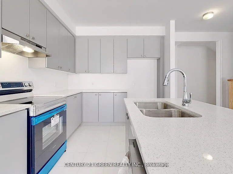 1000 Andrew Murdoch St — Photo 14