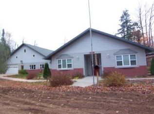 4014 Peninsula Point Rd, Munising, MI 49862