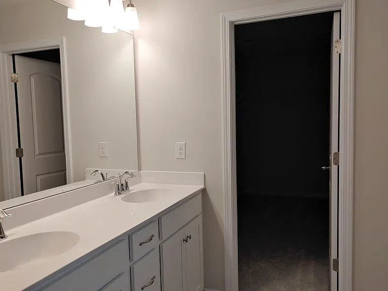 147 Haddonsfield Dr — Photo 16