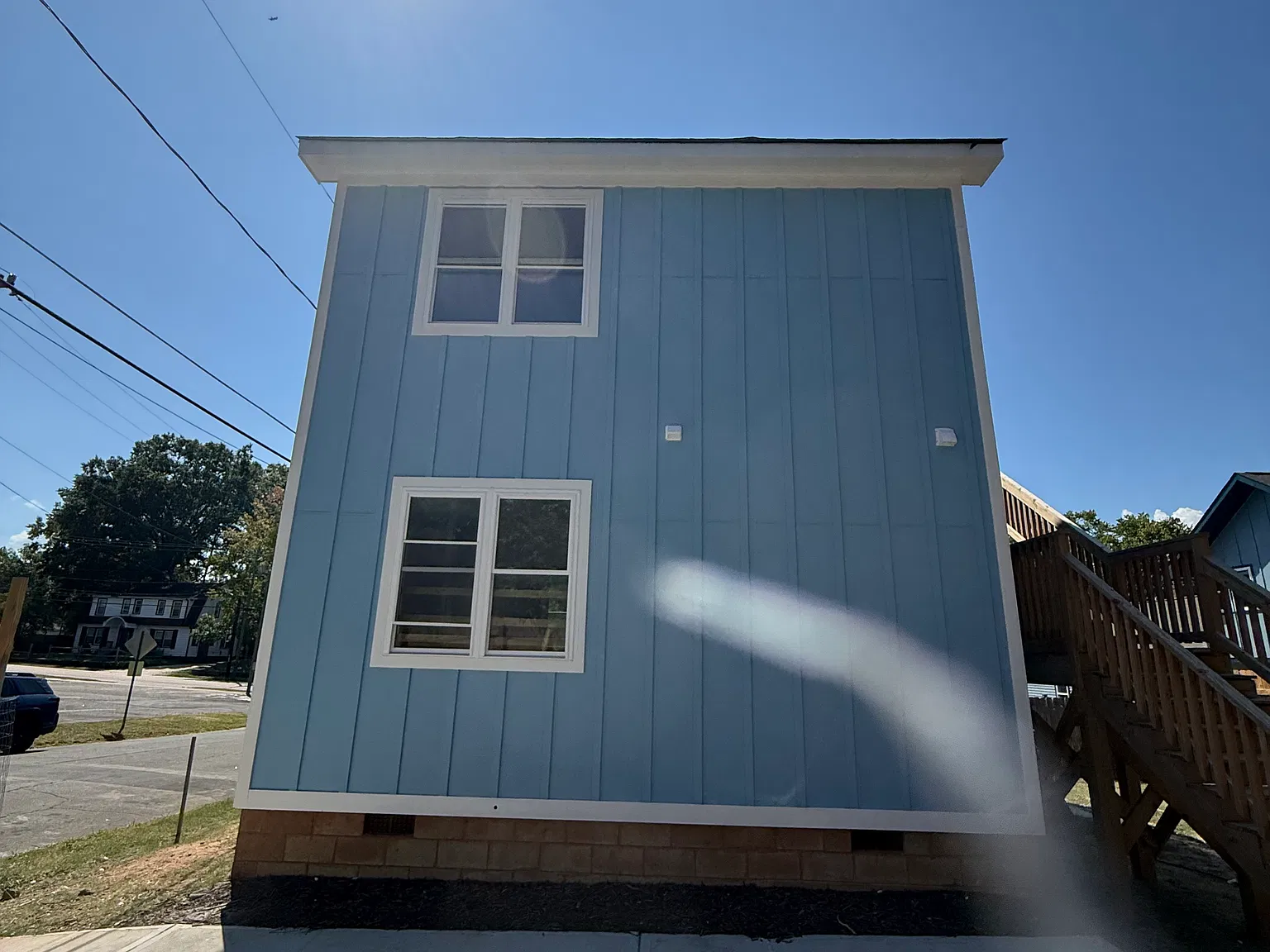 905 Chester St — Photo 3