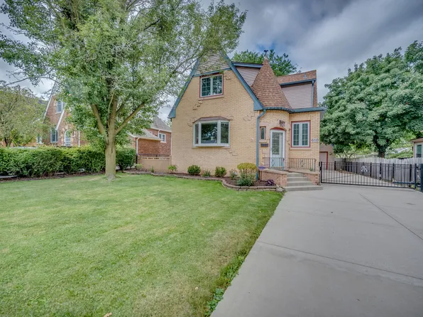 610 S Euclid Ave, Villa Park, IL 60181