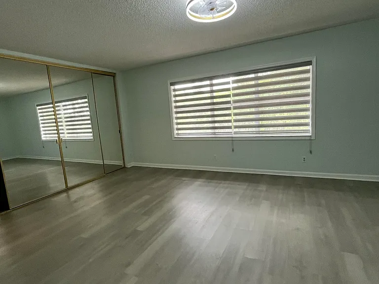 4305 Coral Springs Dr #2H — Photo 19