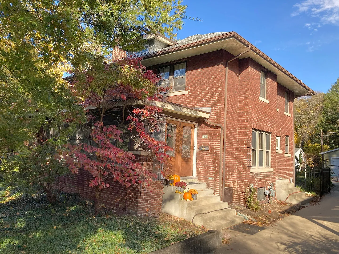 1006 S Orchard St photo 1