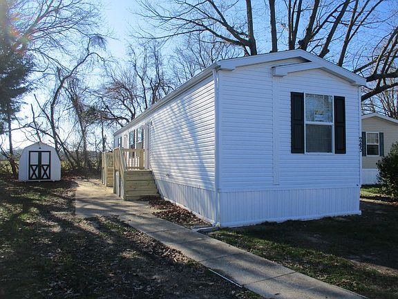 2nd image of 2 Willow Dr #245