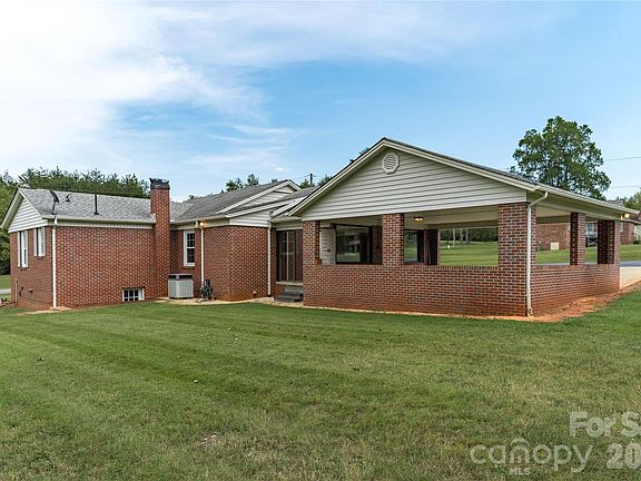 5th image of 5271 Harris Farm Rd