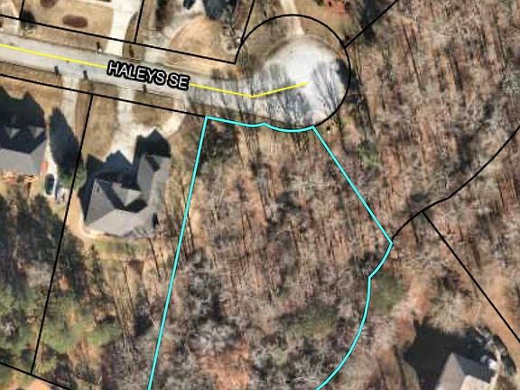 2nd image of 3222 Haleys Way SE