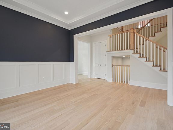 4th image of 5921 Cheshire Dr
