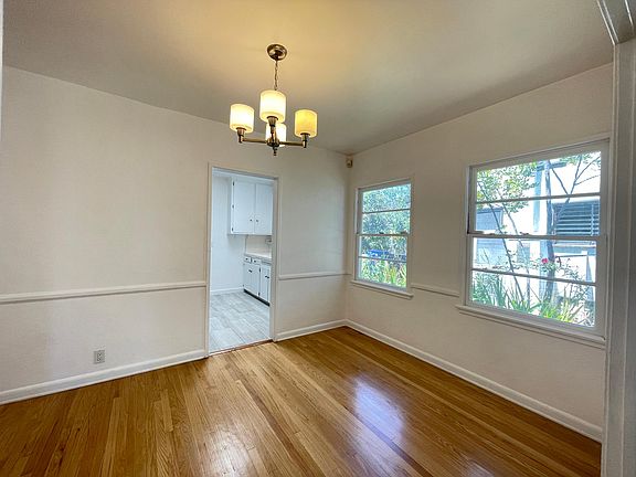 5th image of 2127 Greenfield Ave