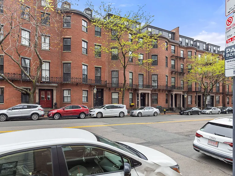 27 Bowdoin St #1C — Photo 2