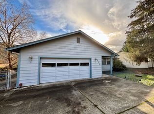 508 Gold Ter, Rogue River, OR 97537