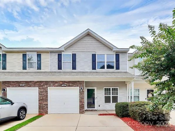 1419 Harpers Inlet Dr #100, Clover, SC 29710