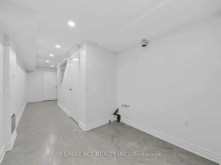 110 Blue Willow Dr — Photo 29