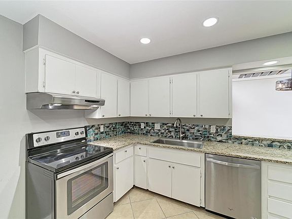 5th image of 2224 BAHIA VISTA STREET #E6