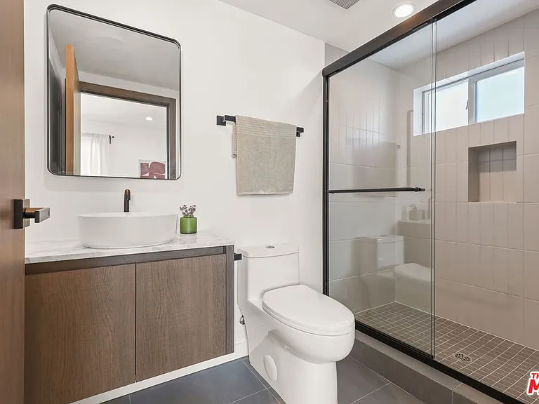 921 N Mariposa Ave — Photo 27
