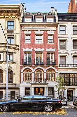 Sold by Compass | media 17