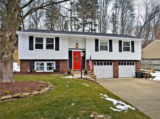 719 Pine Valley Dr, Pittsburgh, PA