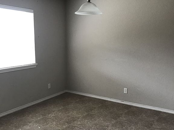 5th image of 3700 Ida Dr
