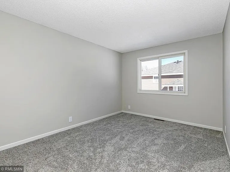 10213 Quebec Ave S — Photo 17