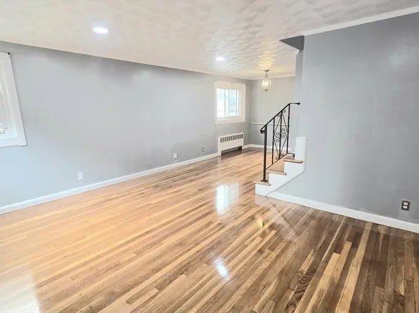 11 Stow Rd, Mattapan, MA 02126