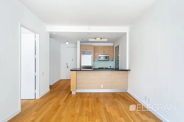 Rented by (Legacy) Elegran | media 2