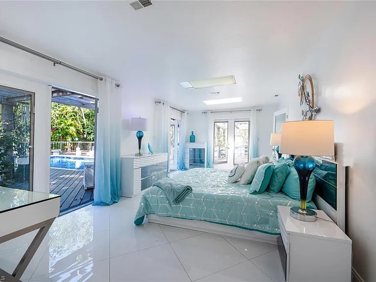 5940 English Oaks Ln — Photo 39