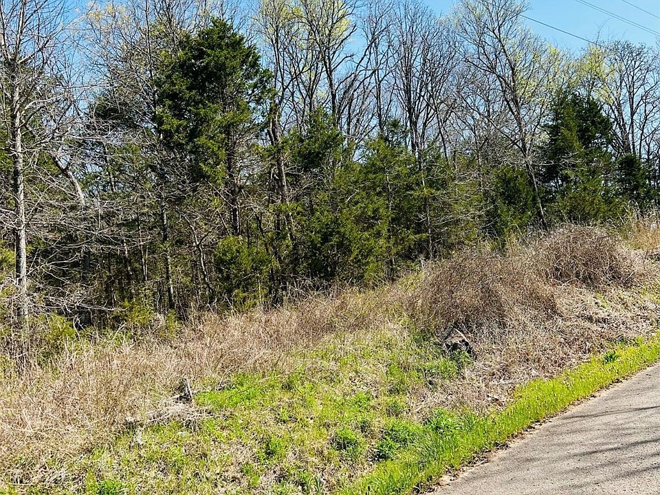 2nd image of 970 East Rd