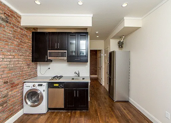 Rented by Cooper & Cooper Real Estate | media 3