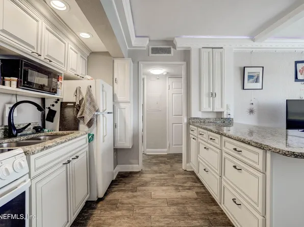 311 W ASHLEY Street #1706, Jacksonville, FL 32202