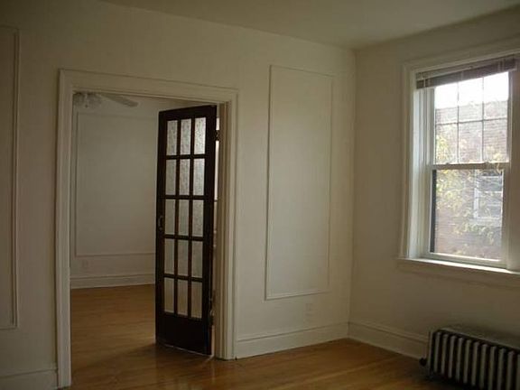 Living rm to bedroom1