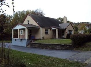 121 Spencer Ln, Glenshaw, PA