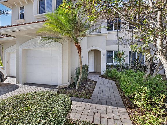 5th image of 23 Royal Palm Way #18