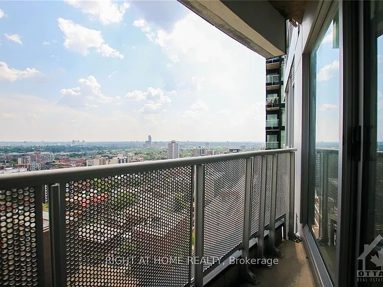 40 Nepean St #2306 — Photo 21