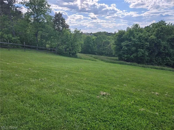 Hill Ln, McConnelsville, OH 43756