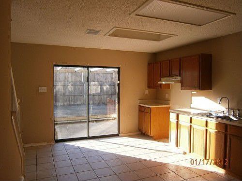 5th image of 1355 Newton Dr