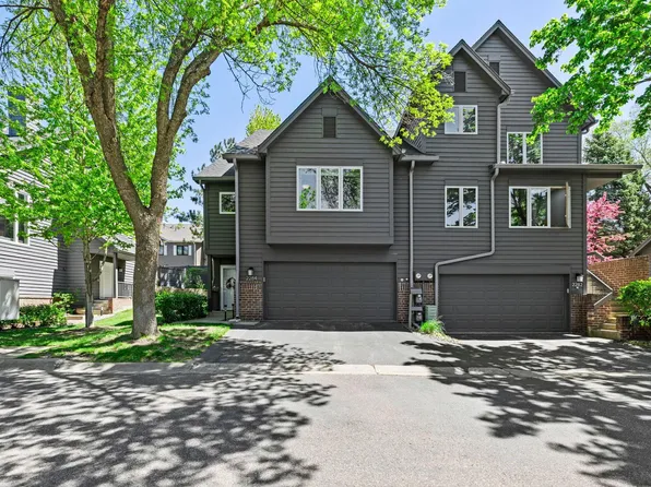 2284 Sherwood Ct, Minnetonka, MN 55305