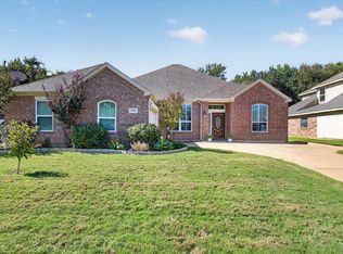 1106 Wedgewood Dr, Mansfield, TX 76063