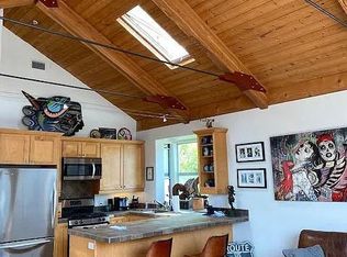 631 3rd St SUITE 203, Encinitas, CA 92024