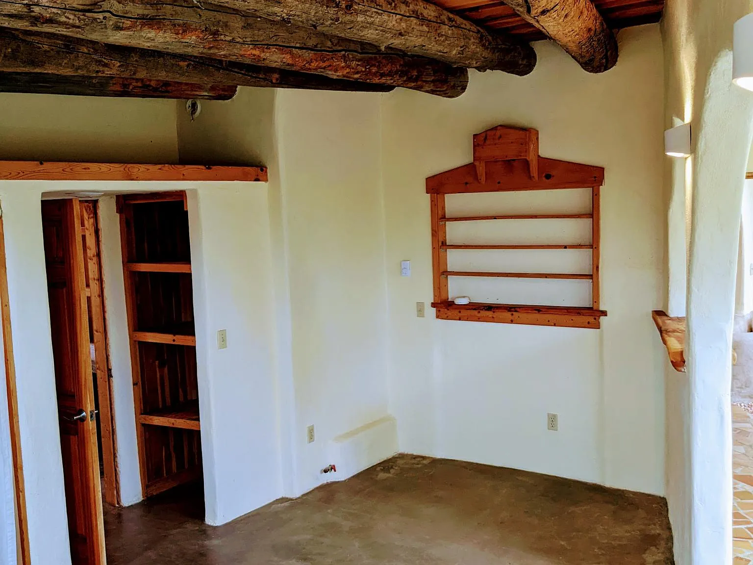 2 bed, 2000 sqft, $2,500 — Photo 3